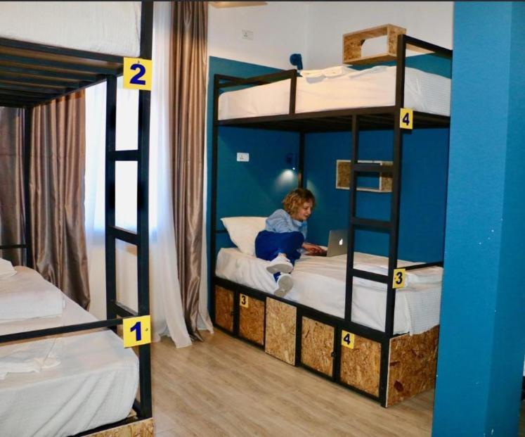 Scary Hostel Tbilisi Ngoại thất bức ảnh